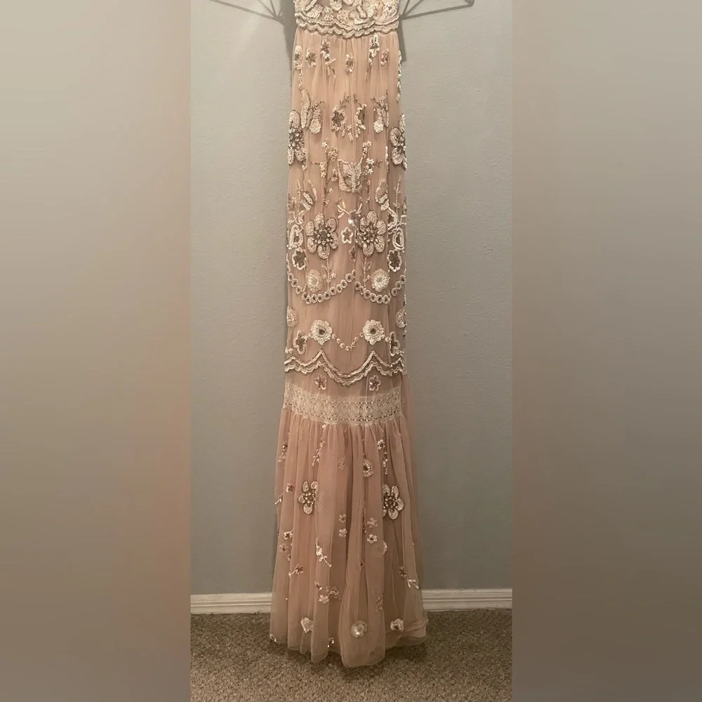NWT Needle and Thread Pink Petal cluster bib gown xs 🦋 - Picture 10 of 16
